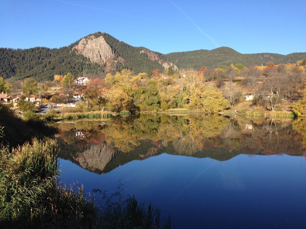 Семеен Хотел Кристал Smolyan Buitenkant foto