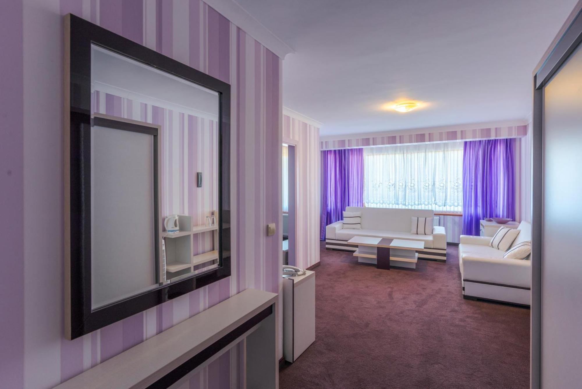 Семеен Хотел Кристал Smolyan Kamer foto