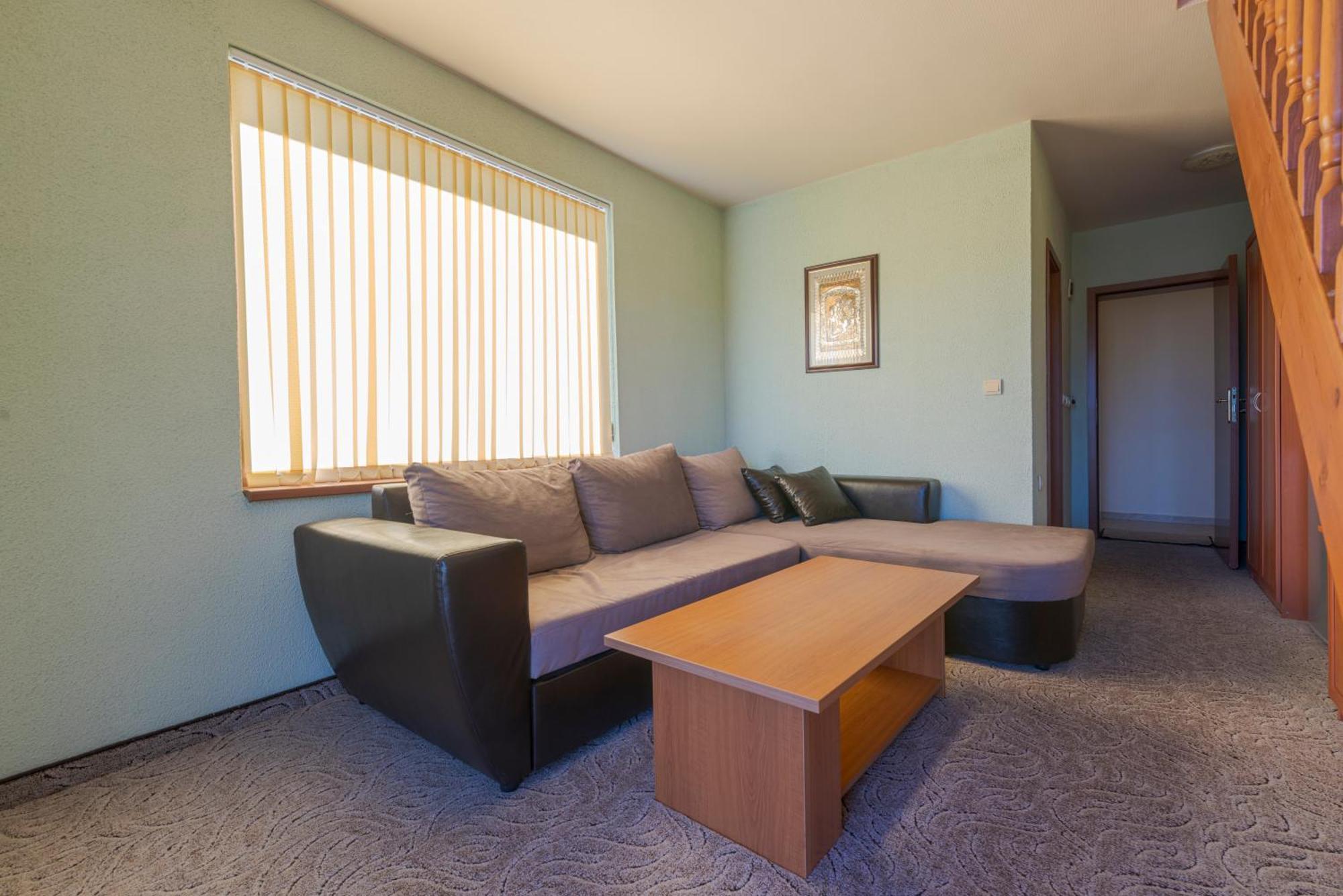 Семеен Хотел Кристал Smolyan Kamer foto